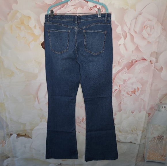 NWT Knox Rose Plus Size High Rise Distressed Bootcut Jeans Dark Wash - Picture 3 of 15